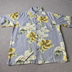 Natural Life Mens Shirt Size Medium Gray Floral Silk Short Sleeves‎ Button Up